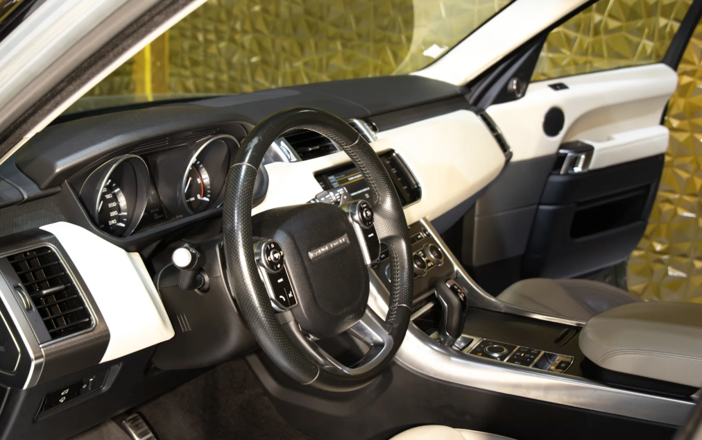 Land Rover Range Rover Sport 3.0 SDV6 HSE