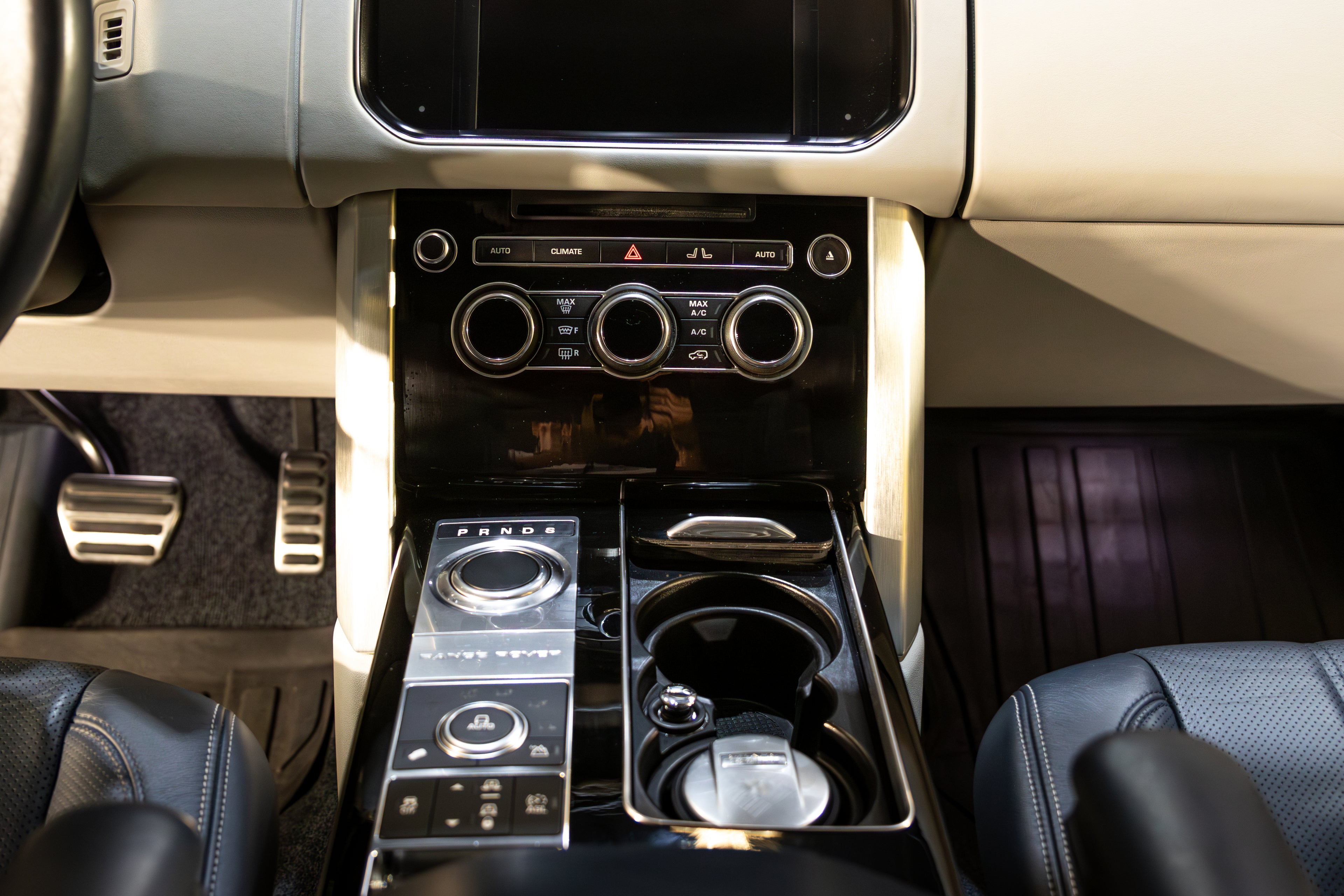 Range Rover Vogue SDv8
