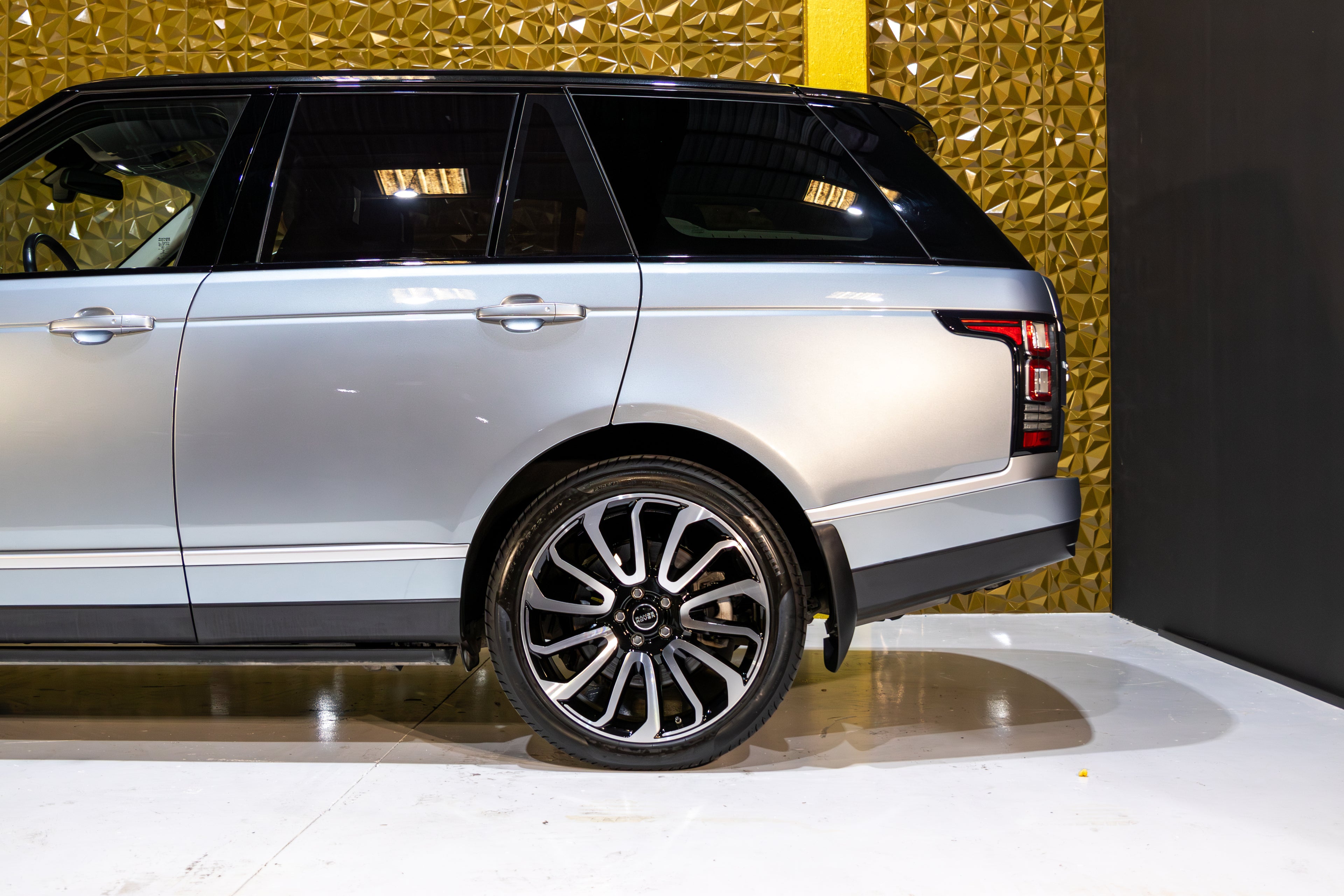 Range Rover Vogue SDv8