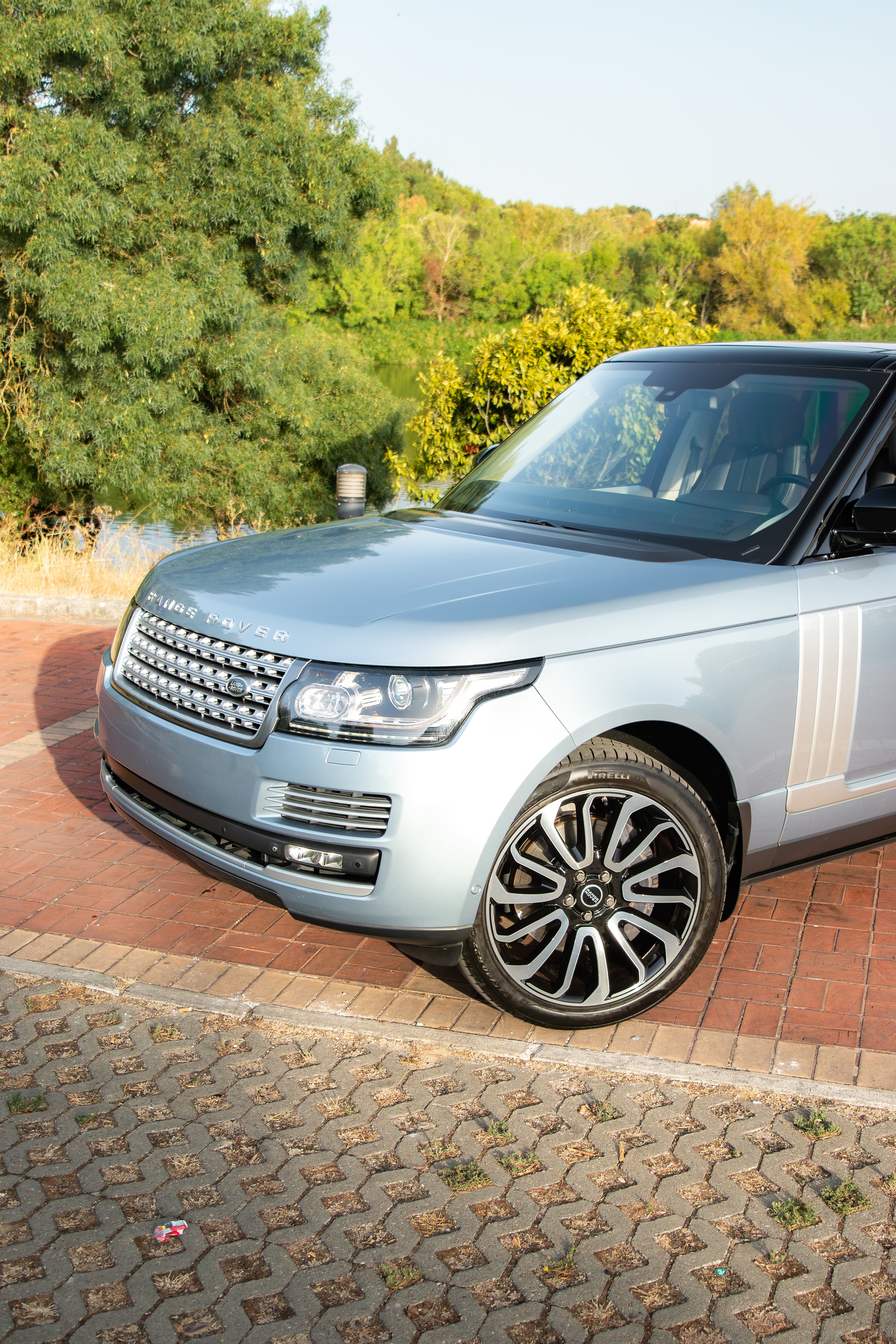 Range Rover Vogue SDv8