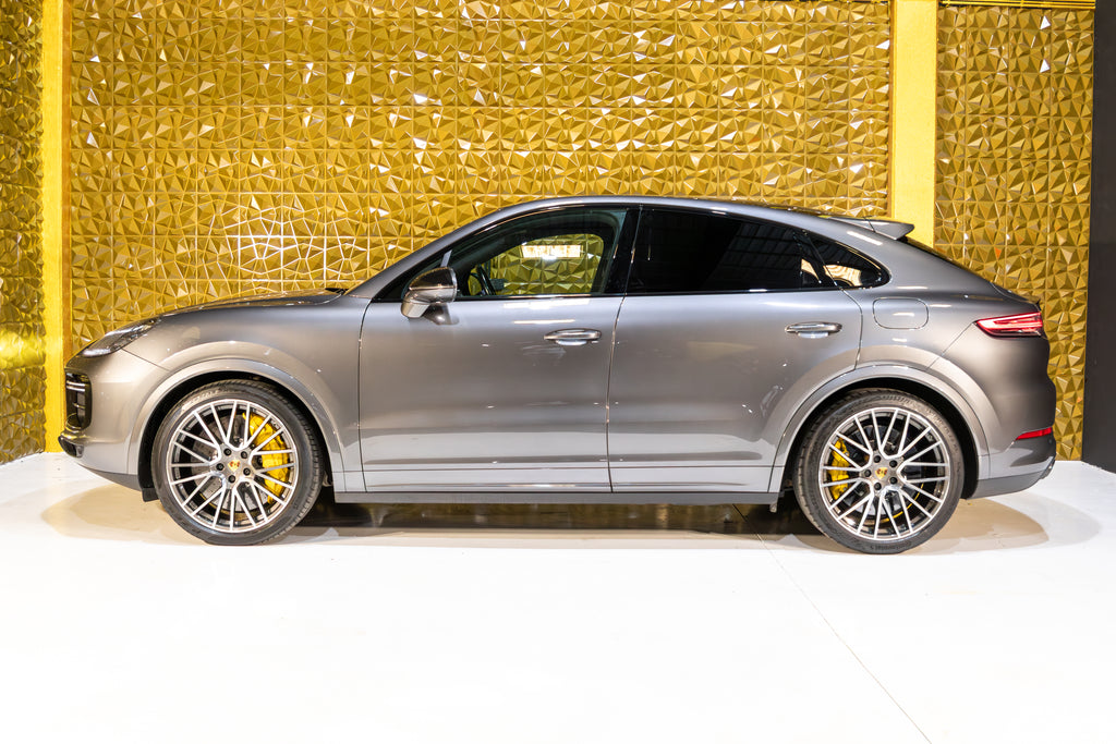 Porsche Cayenne Turbo-S