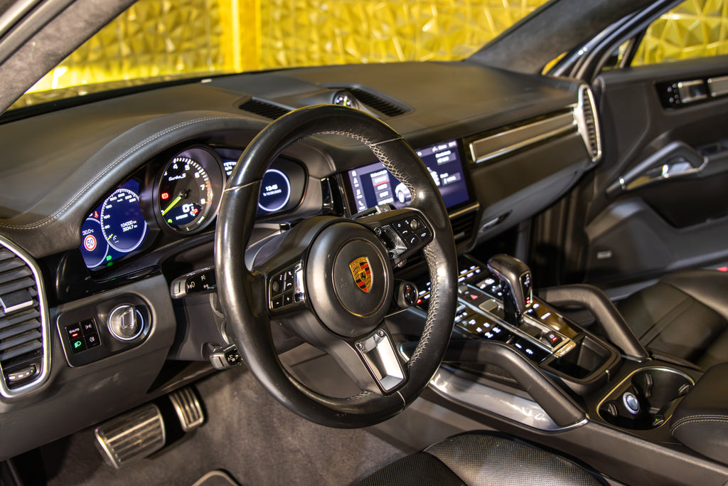 Porsche Cayenne Turbo-S